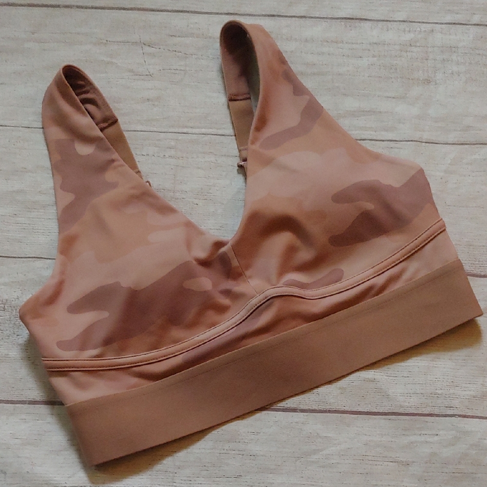 Fabletics All Day Every Day Camo Print Sports Bra